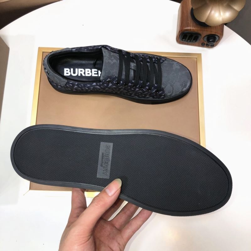 Burberry Low Shoes